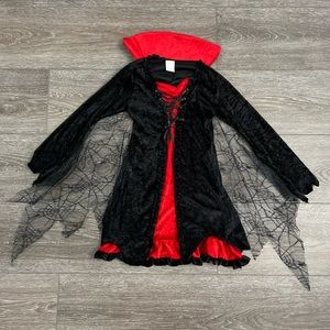 Vampire Lace Vampiress child costume size medium 8-10 - Halloween